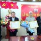 TRAO TẶNG HUY HIỆU ĐẢNG CHO CÁC ĐỒNG CHÍ NGUYÊN ỦY VIÊN BTV HUYỆN ỦY THỌ XUÂN